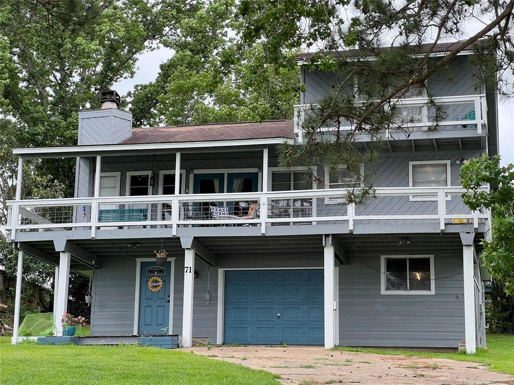 71 Lakeway Drive - Photo 1