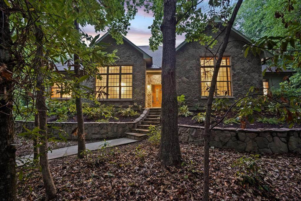 208 Skipper Jack Drive - Photo 1