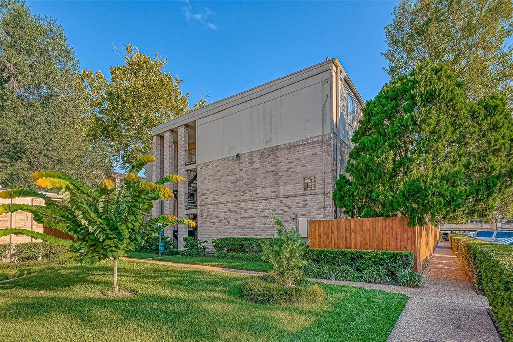 4645 Wild Indigo Street - Photo 1