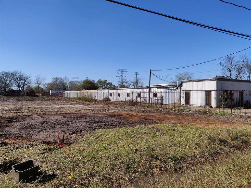 2217 Pech Road - Photo 1