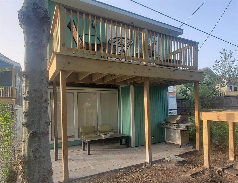 3529 Avenue M - Photo 1