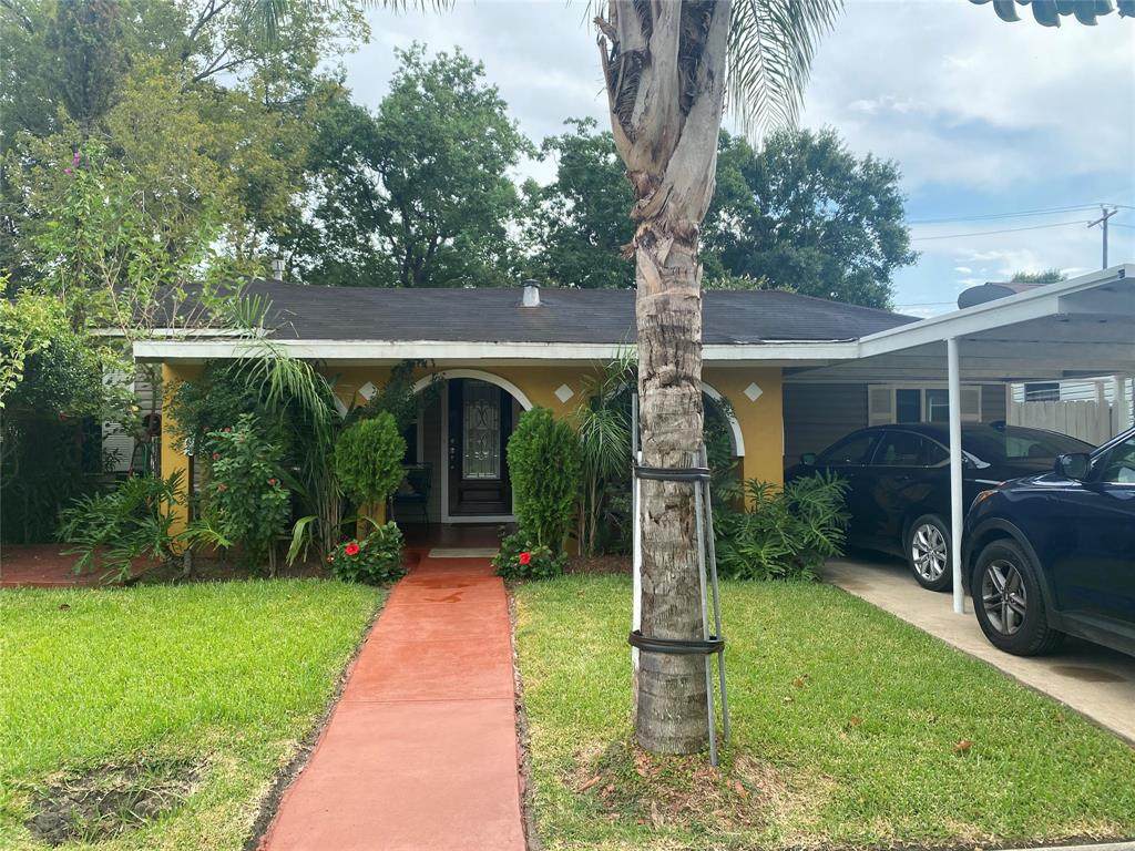 818 Globe Street - Photo 1