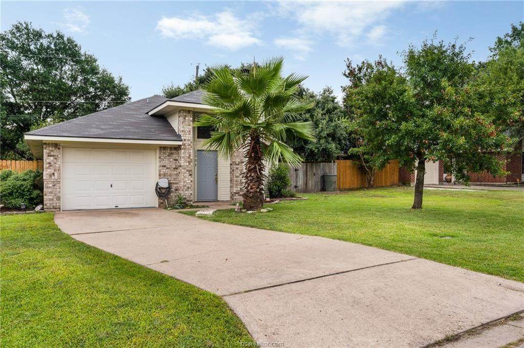 2908 Cheshire Drive - Photo 1