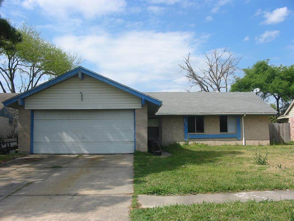 223 La Fonda Drive - Photo 1