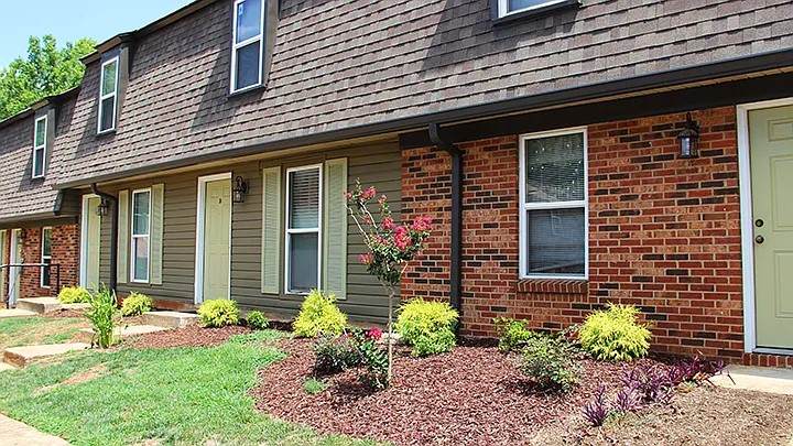 1901 Eastway Dr - Photo 1