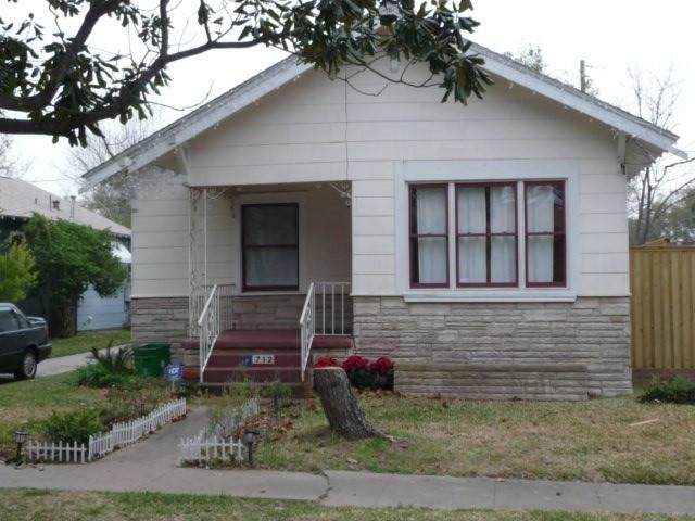 712 Byrne Street - Photo 1