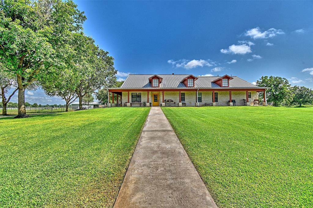 1031 Huebel Lane - Photo 1