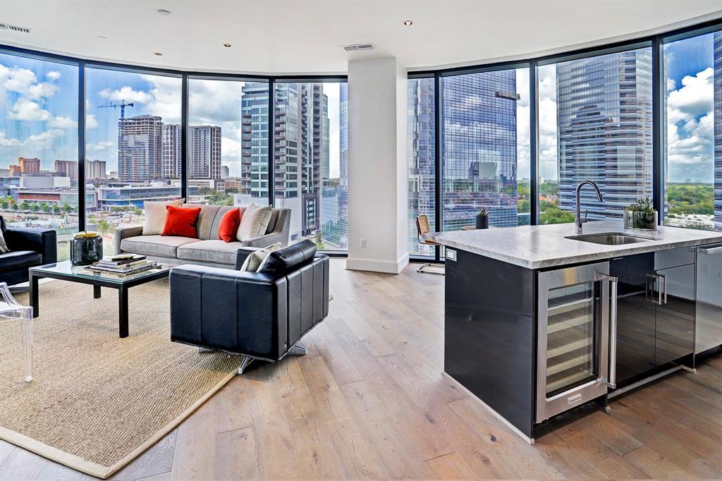 1409 Post Oak Boulevard - Photo 1