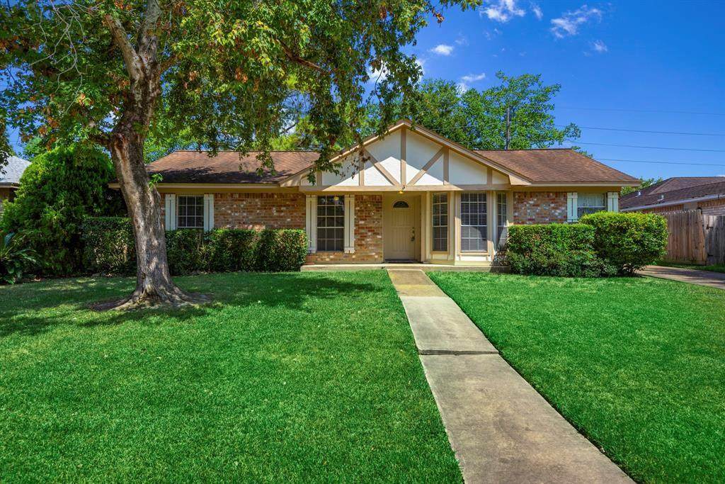 11602 Fallwood Drive - Photo 1