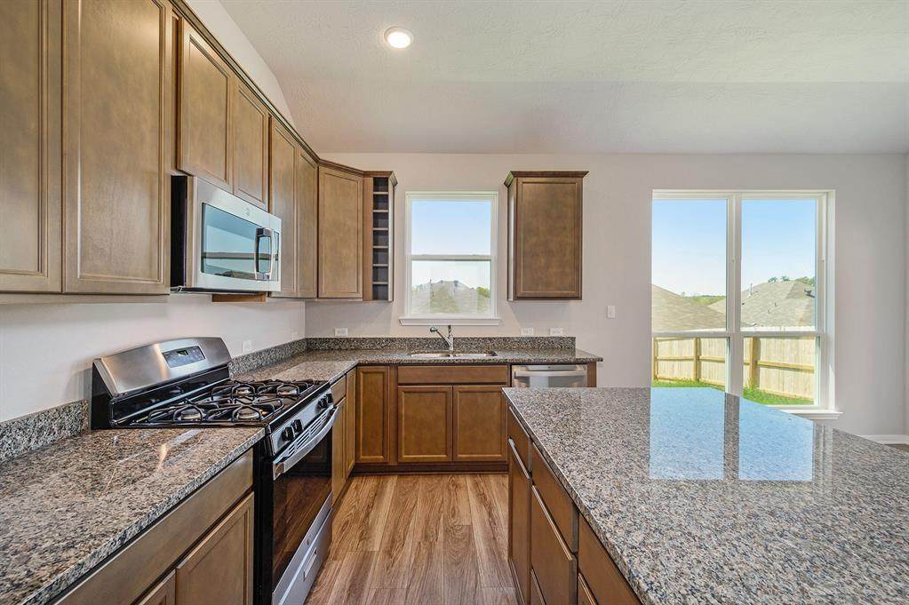 183 Emery Oak Way - Photo 1