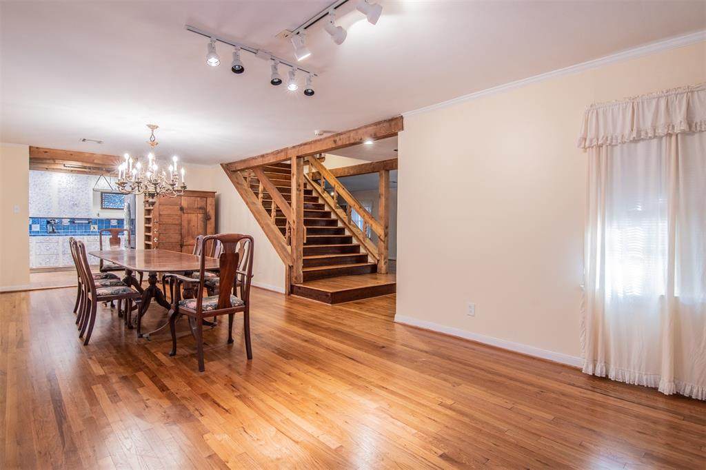 2342 Dunstan Road - Photo 1
