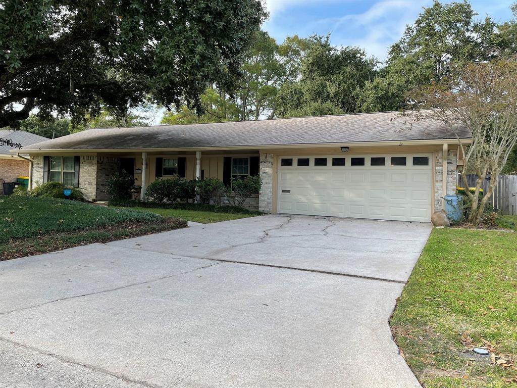 2104 Pinemont Street - Photo 1