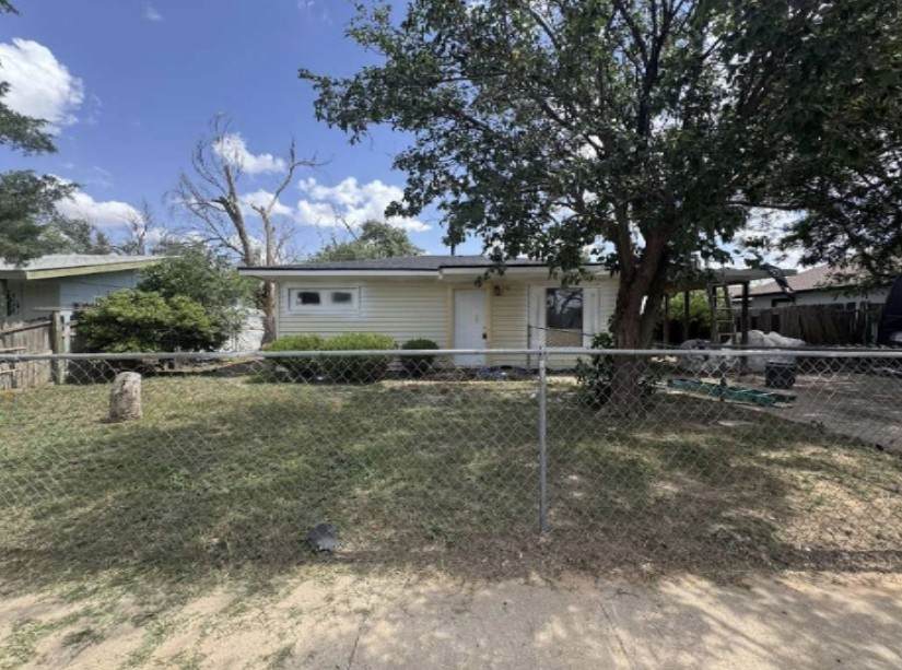 904 Stanford Street - Photo 1