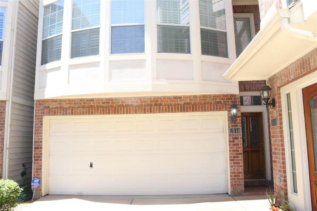 1910 Prospect Street - Photo 1