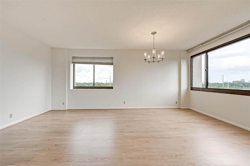 49 Briar Hollow Lane - Photo 1