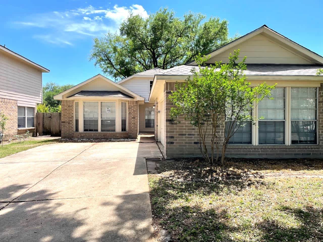 19607 Lake Hollow Lane - Photo 1