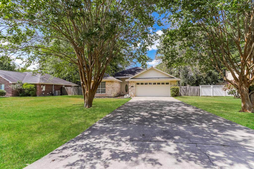 7122 Woodland Oaks - Photo 1