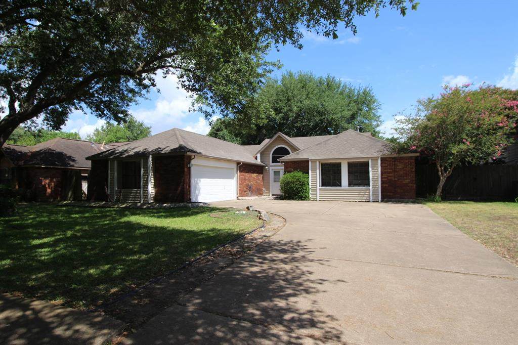 22918 Glenover Drive - Photo 1