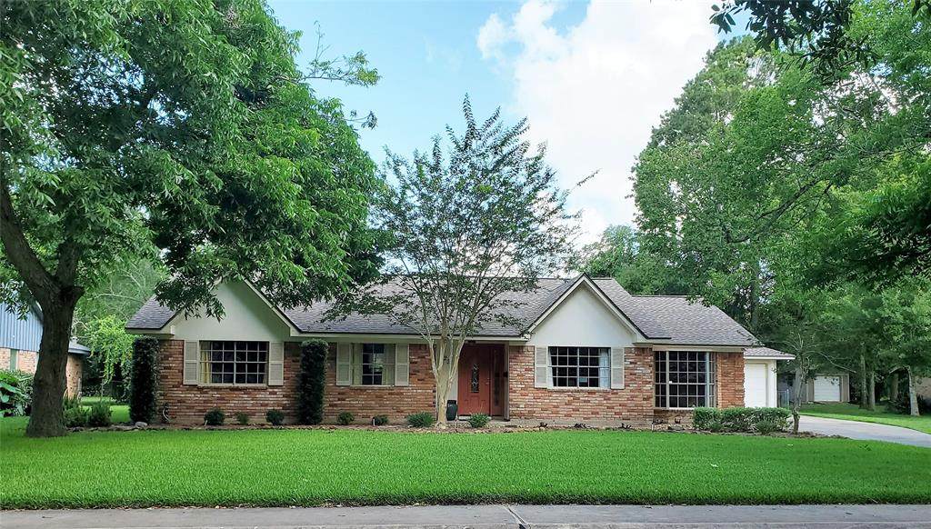 323 Linden Lane - Photo 1