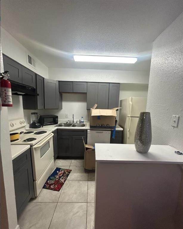 5625 Antoine Drive - Photo 1