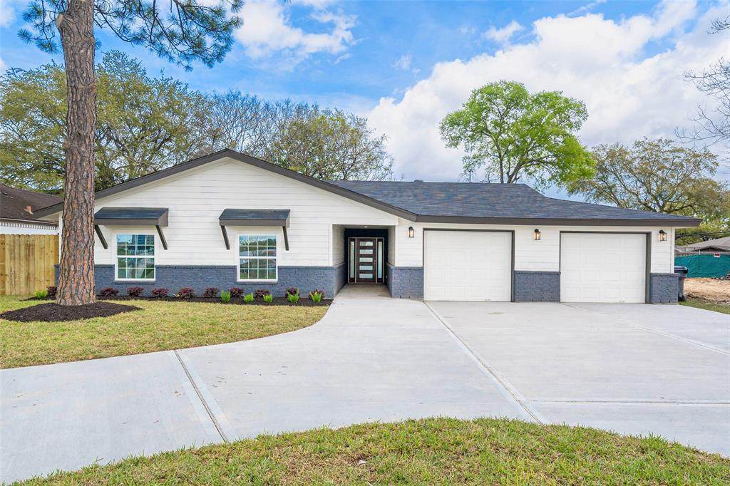 4030 Braeswood Boulevard - Photo 1