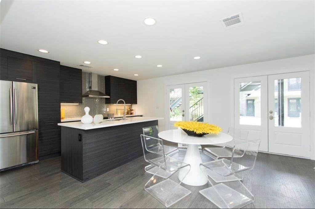 1410 Hyde Park Boulevard - Photo 1