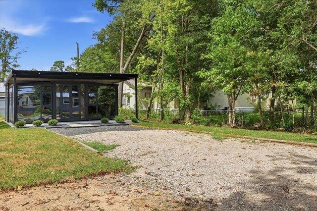 8947 Dogwood Drive - Photo 1