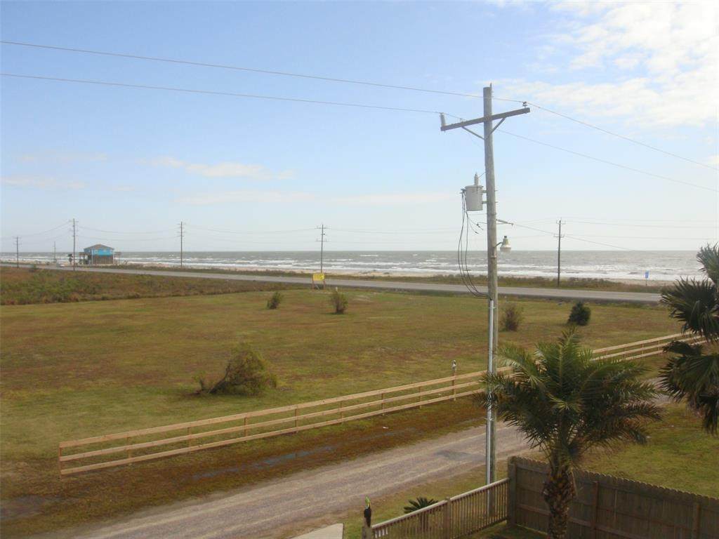 1002 Paisley - Photo 1