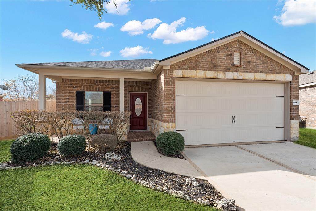 23827 Newport Bend - Photo 1