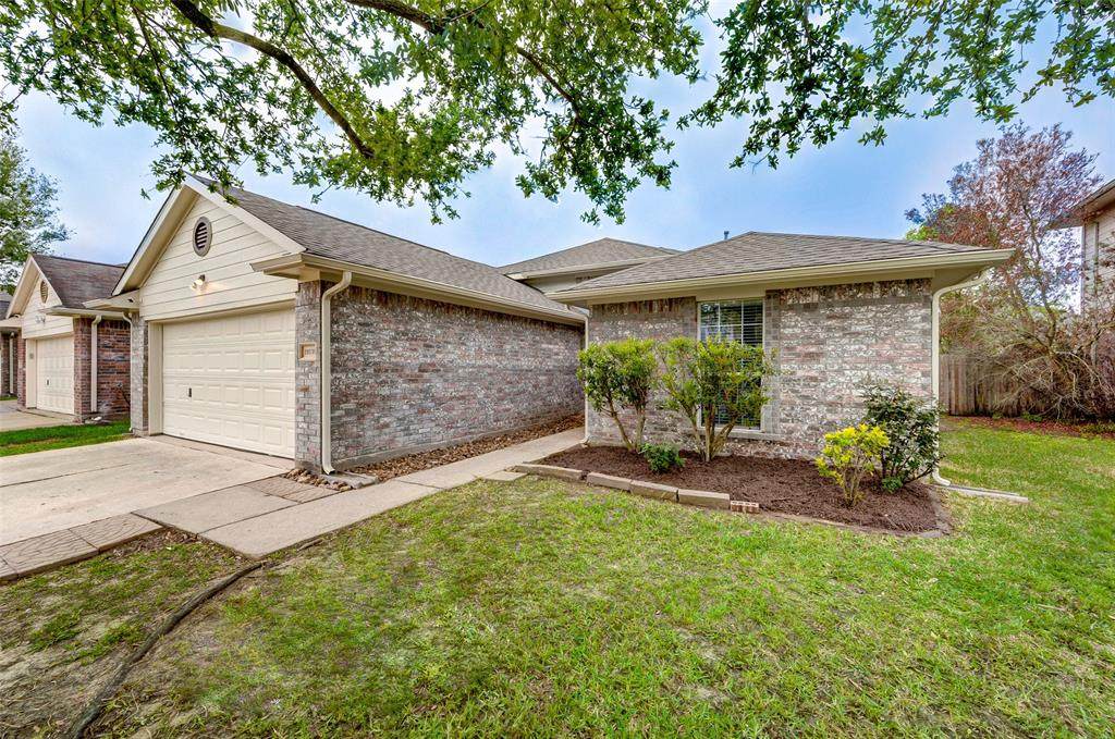 19239 Hopeview Court - Photo 1