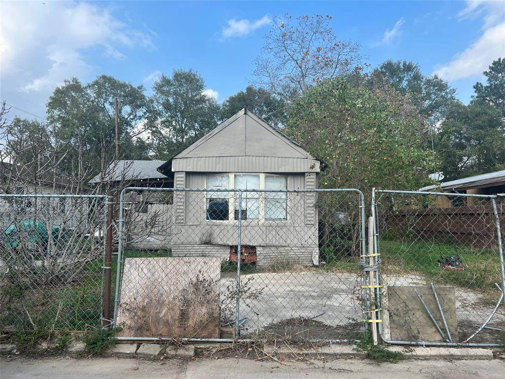 12215 San Circle - Photo 1