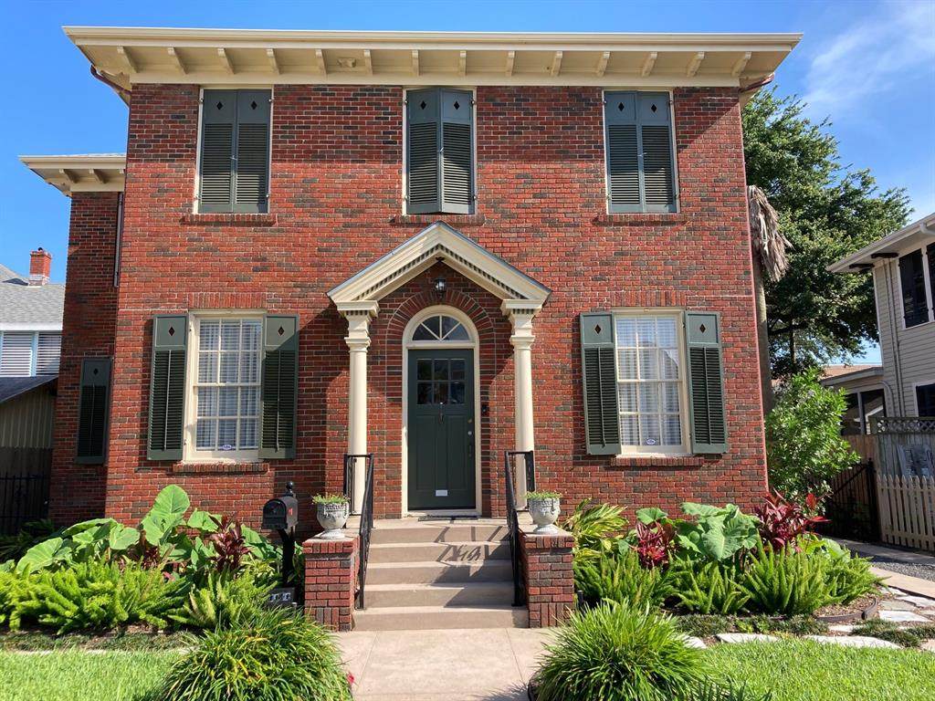 1111 Sealy Street - Photo 1