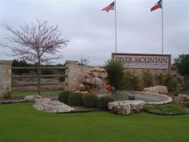 112 Rolling View Drive - Photo 1