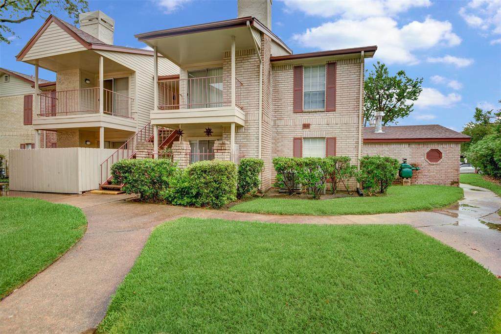 2120 El Paseo Street - Photo 1