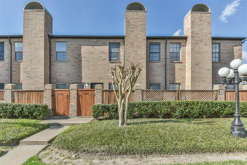 9800 Pagewood Lane - Photo 1