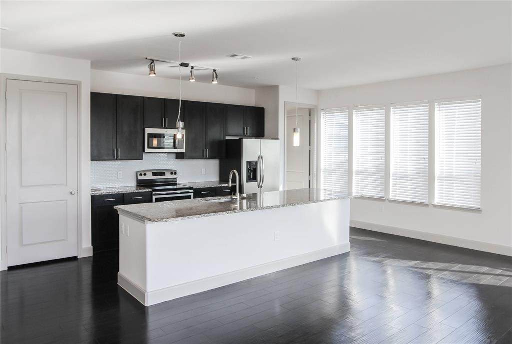 1301 Richmond Avenue - Photo 1
