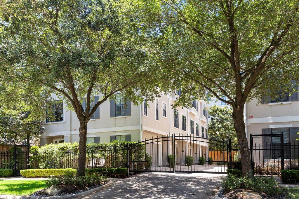2210 Mid Lane - Photo 1