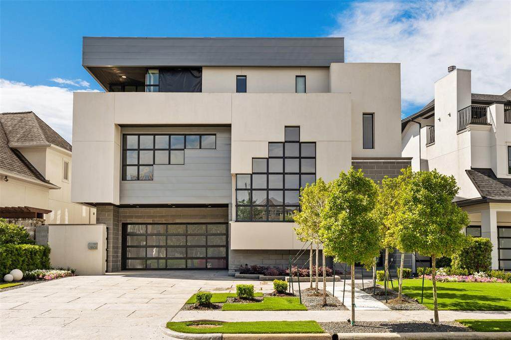 5501 Navarro - Photo 1