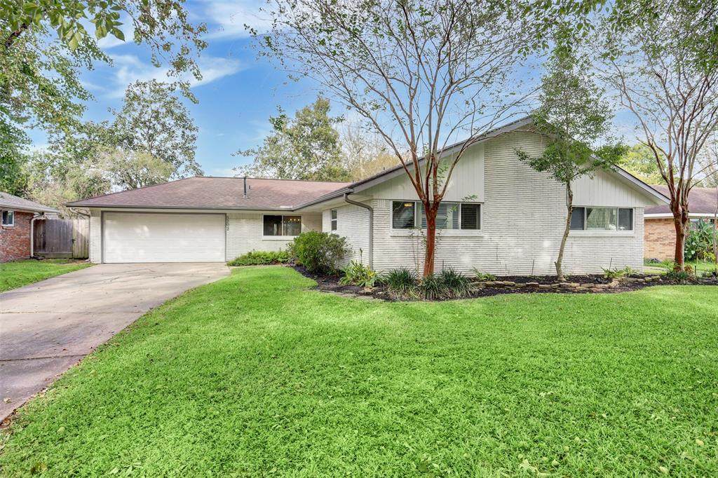 5202 Kinglet Street - Photo 1