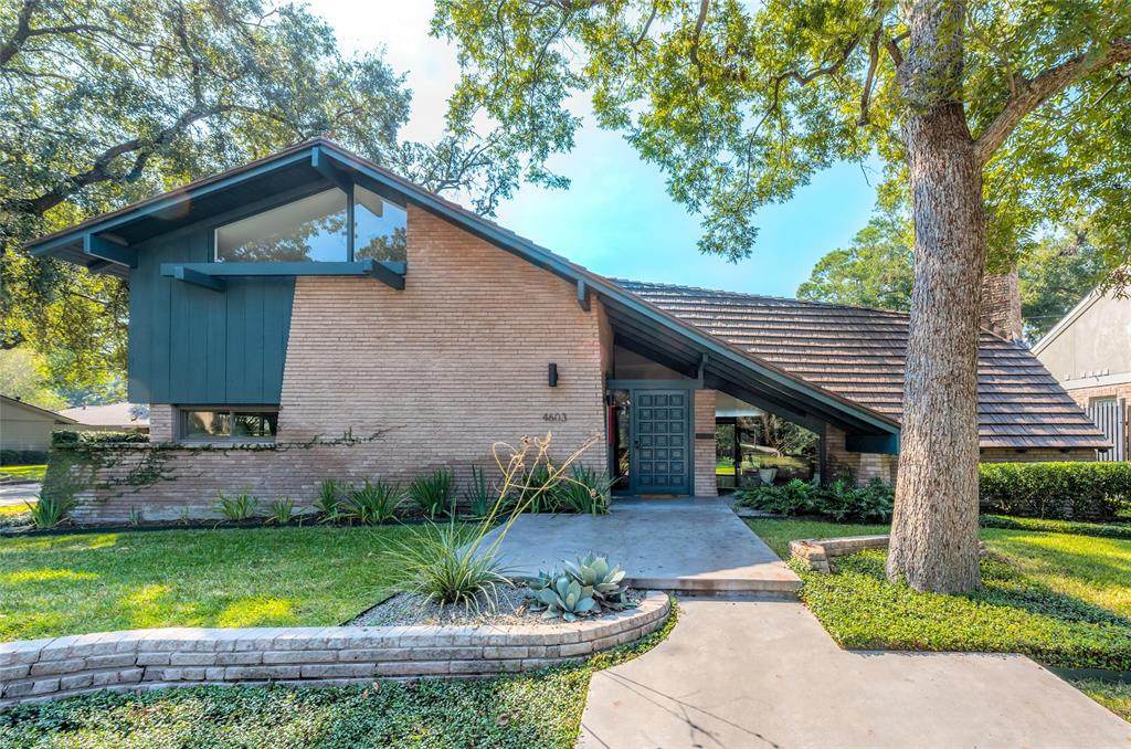 4603 Ivanhoe Street - Photo 1
