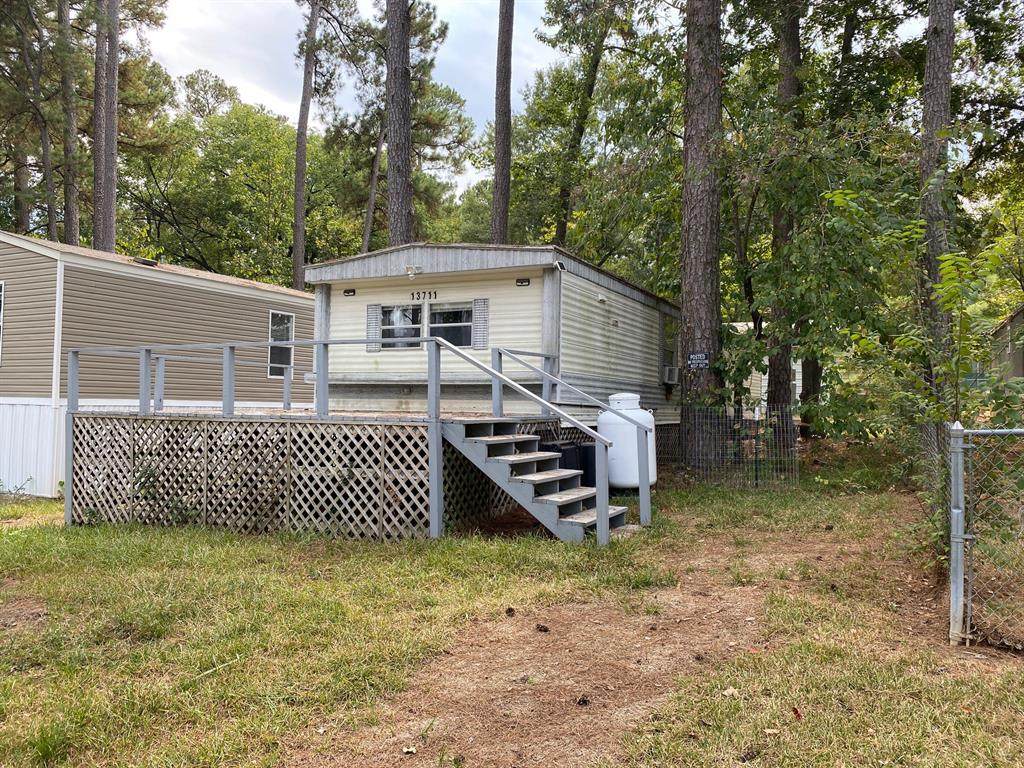 13711 Lookout Court - Photo 1