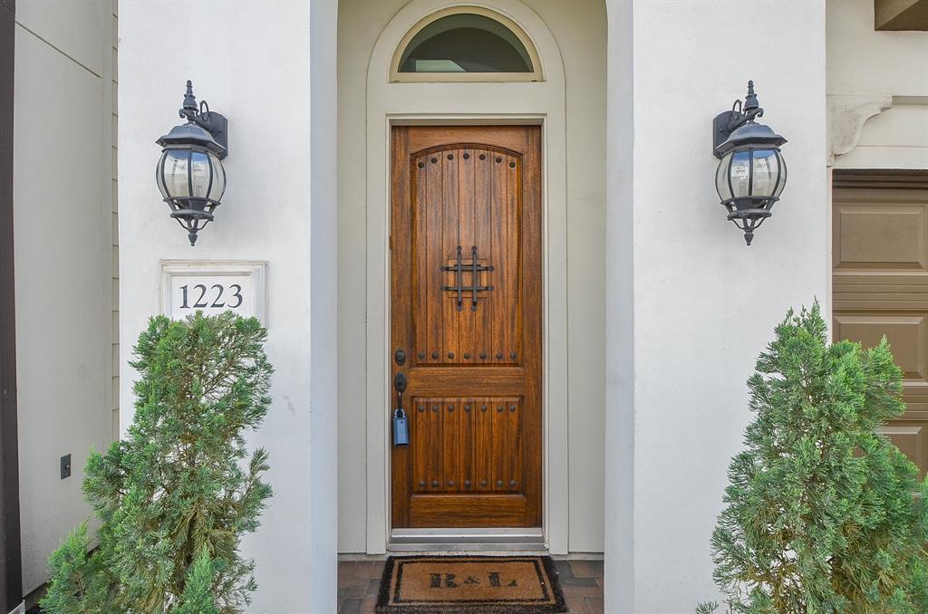 1223 Bonner Street - Photo 1