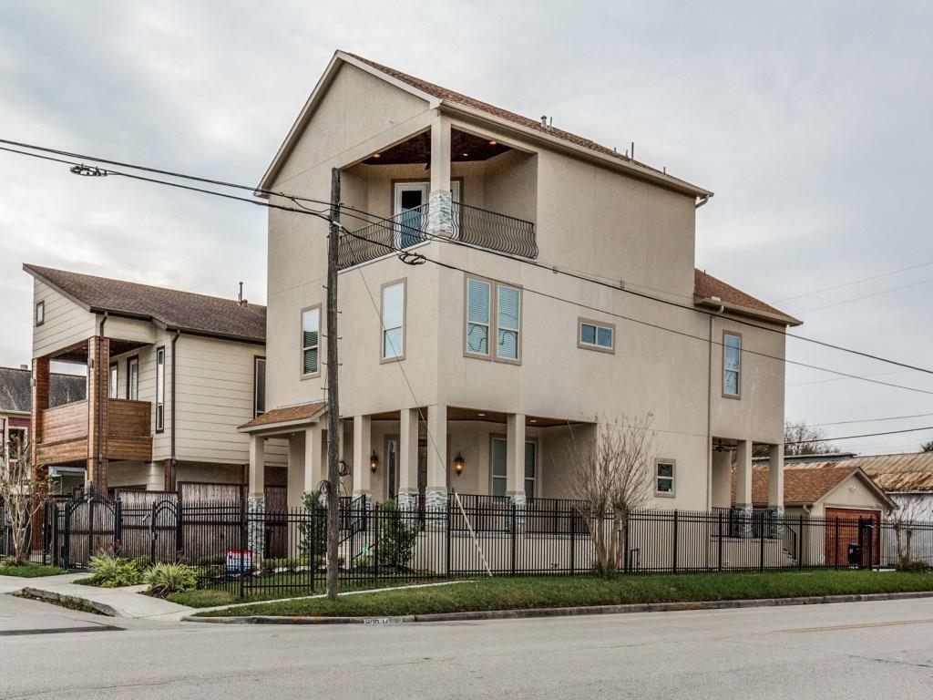 1035 Herkimer Street - Photo 1