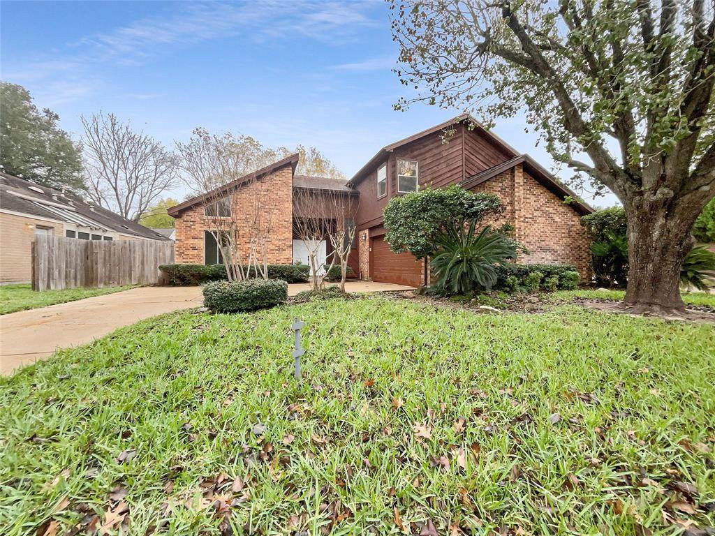 8015 Suspiro Drive - Photo 1