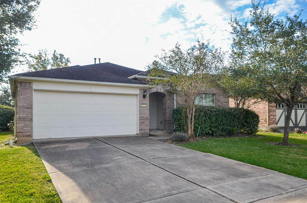919 Butterfly Lane - Photo 1