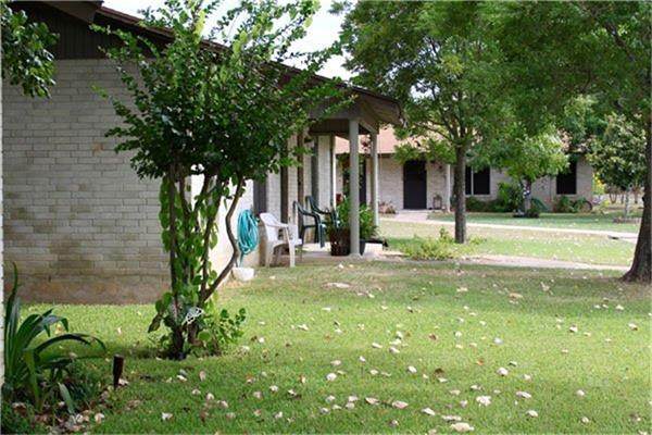 221 Peach Street Street - Photo 1