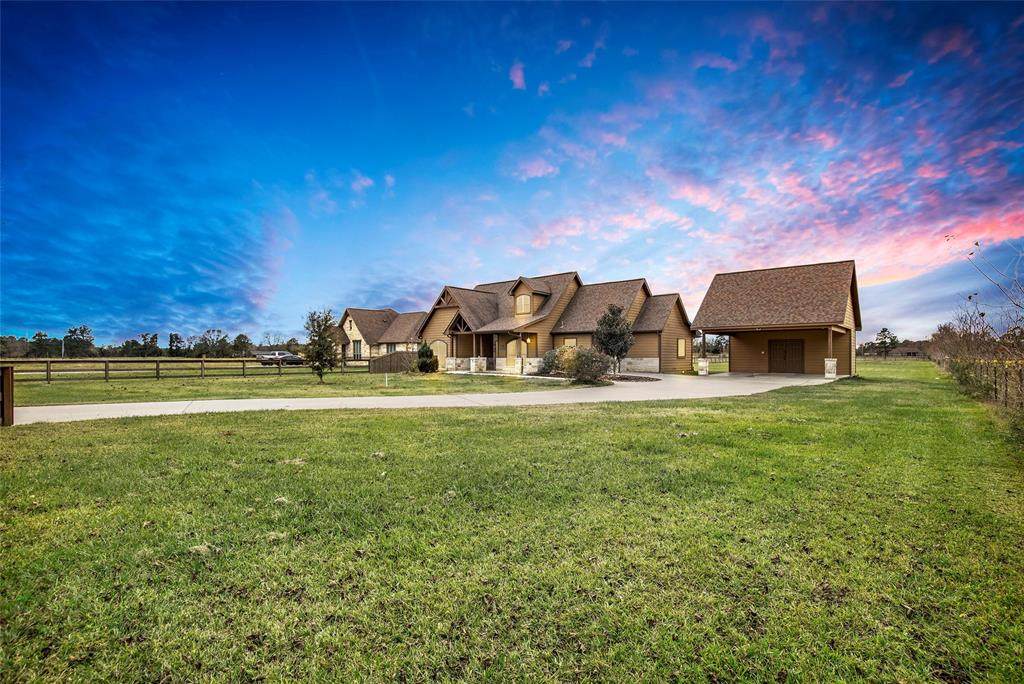 205 County Road 2224 - Photo 1