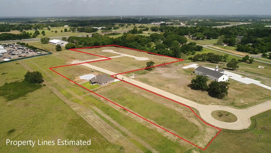 1704 Twin Oaks Circle - Photo 1