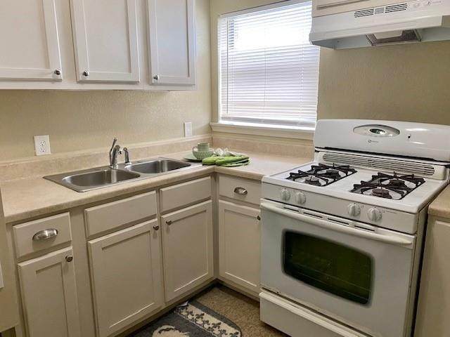 7626 Pecan Villas Drive - Photo 1