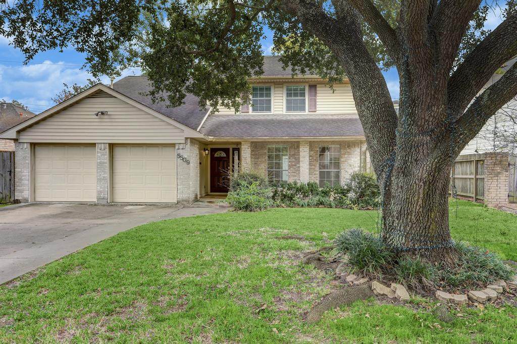 5509 Newcastle Street - Photo 1